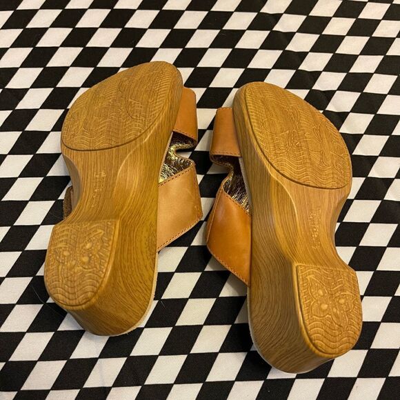 Alegria Embroidered Sandals Size 37 or 7M - Picture 9 of 9